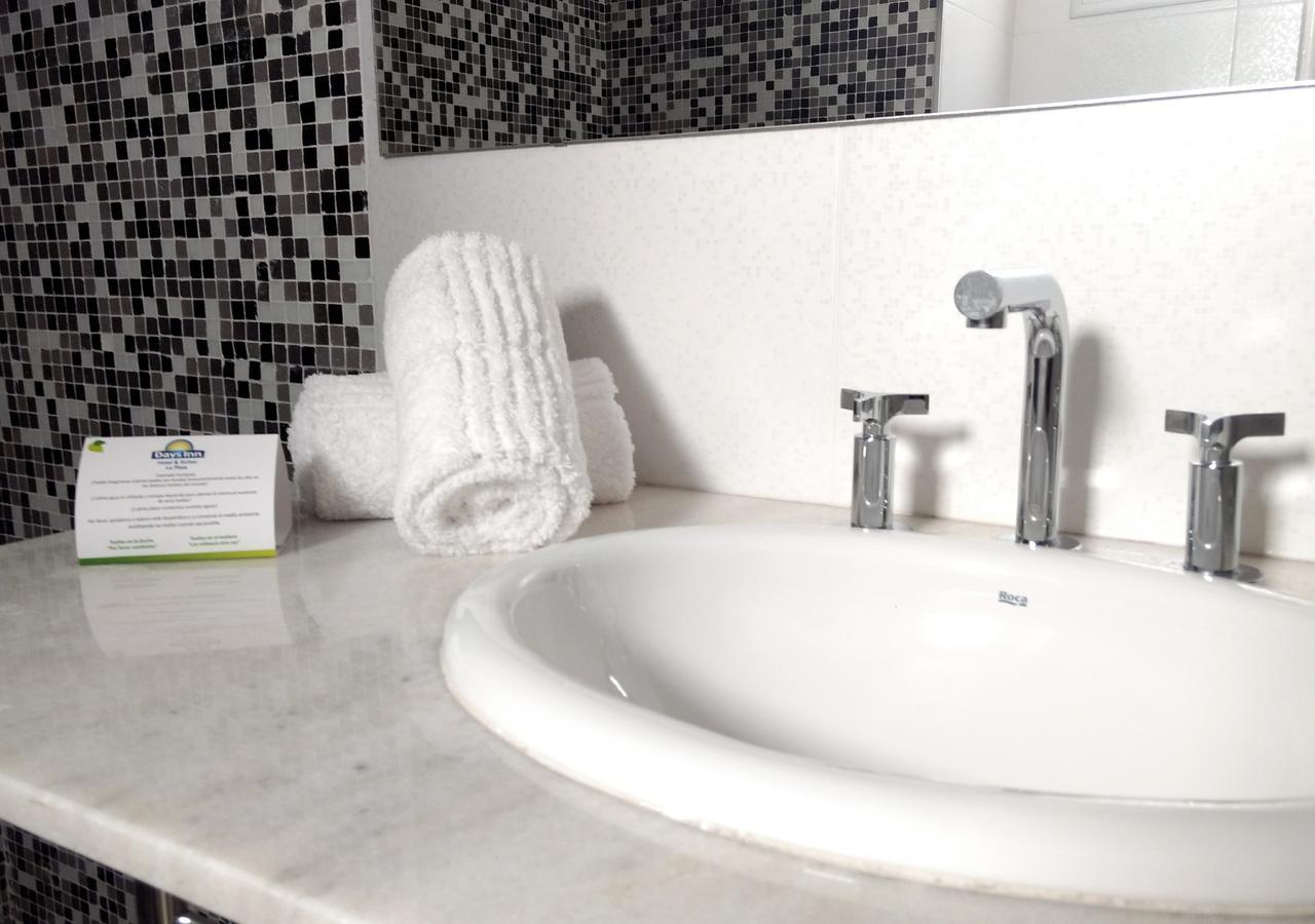 Days Inn & Suites By Wyndham Λα Πλάτα Εξωτερικό φωτογραφία